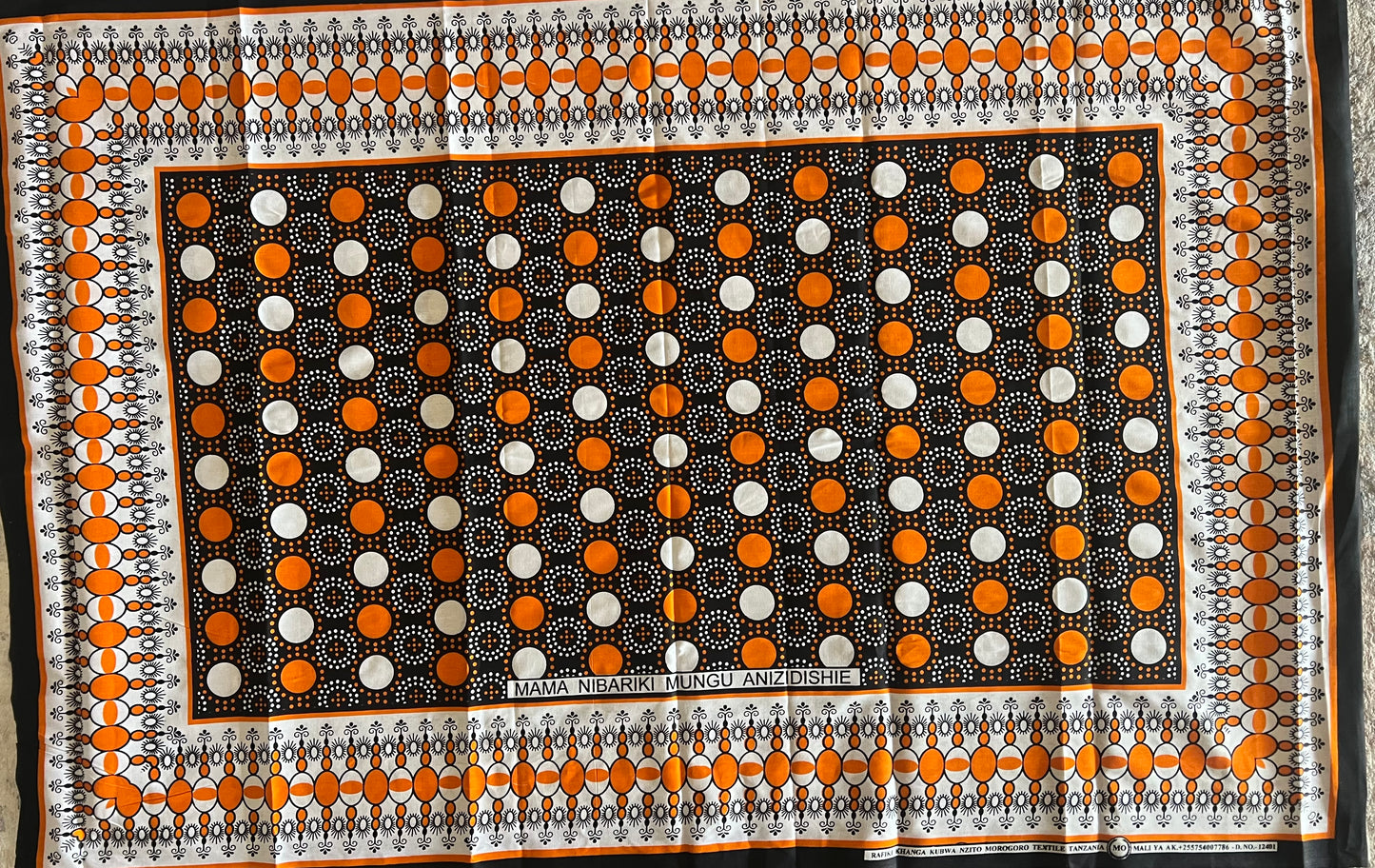 081-Mama nibariki Mungu anizidishie (Kanga)