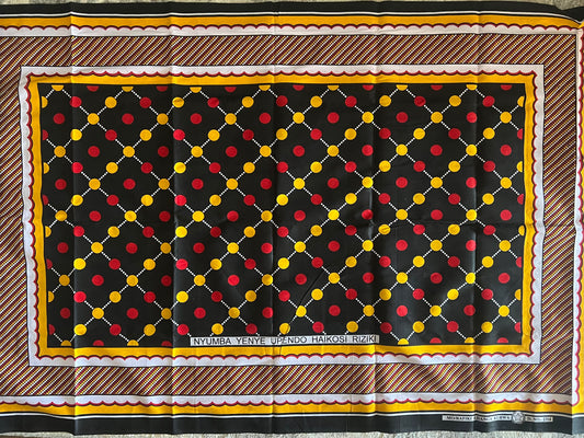 036- Nyumba yenye Upendo haikosi riziki (Kanga)